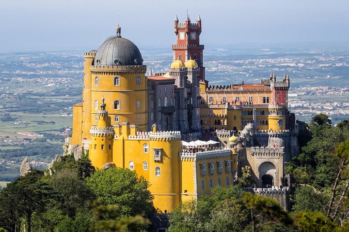 Vista exterior do palácio da pena